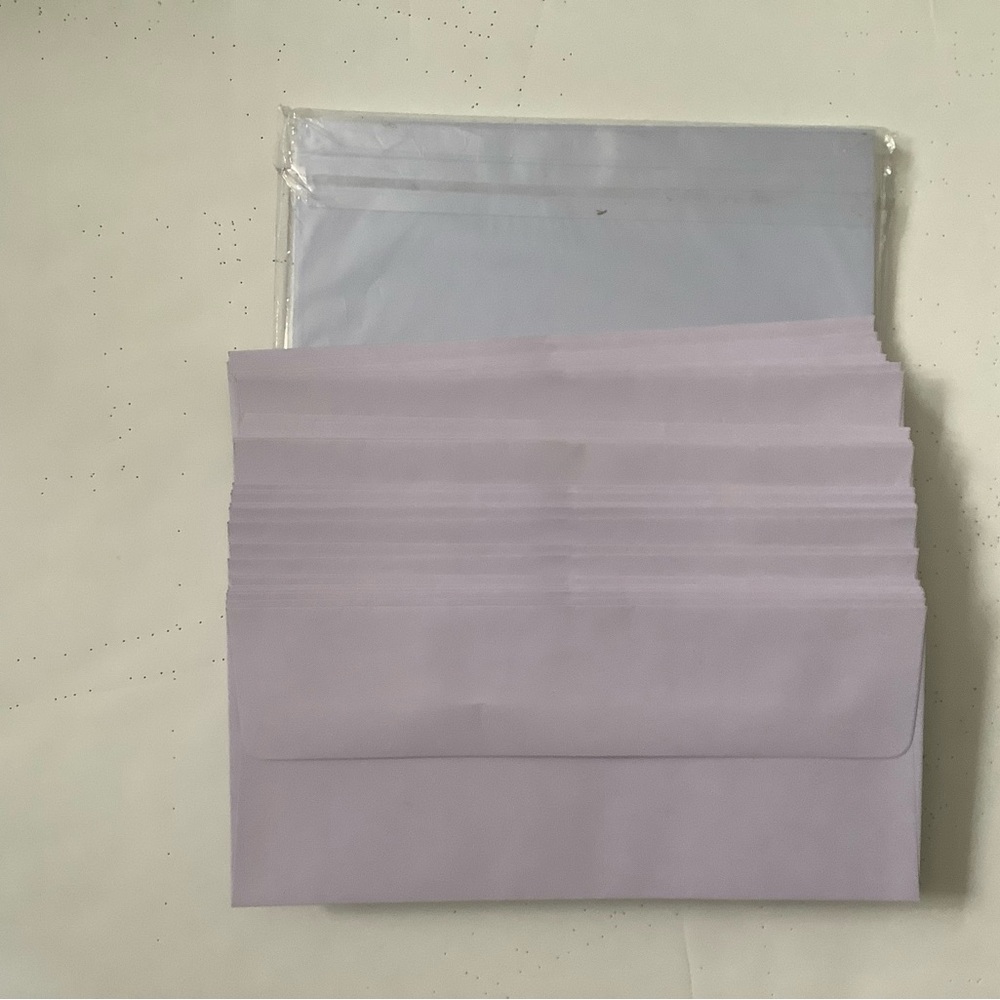LAVENDER TYPING / COMPUTER PAPER - Picture 2 of 5